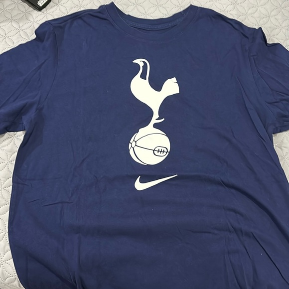 Nike Tee  M EUC - Picture 1 of 2